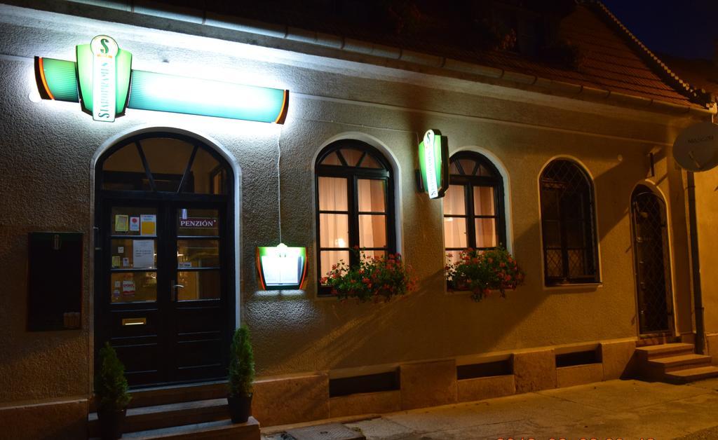 Ring Penzion Komárno Εξωτερικό φωτογραφία